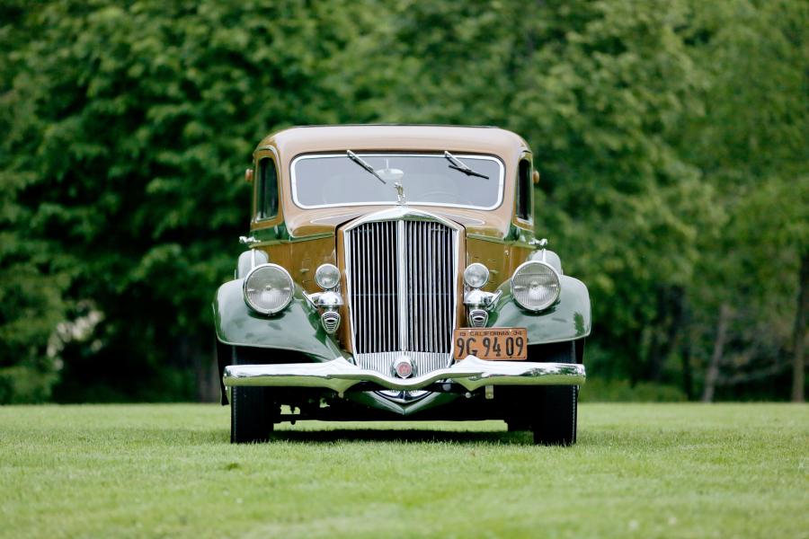  Pierce-Arrow 12 Model Sedan 1934 года  (фото 5 из 32)